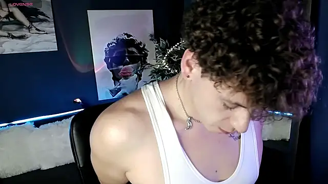 TylerGibson online show from 06-24-26, 01:37