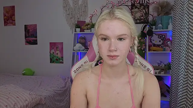 Snapshot of Mia_WaterFall chatting on 07-03-26, 03:13 Mia WaterFall online show from 07-03-26, 03:13