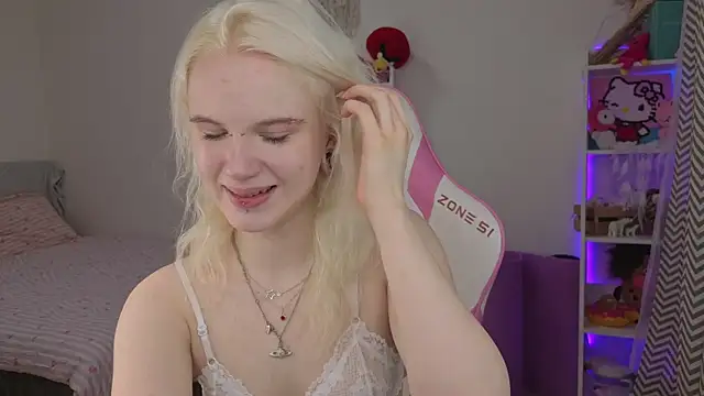 Mia WaterFall online show from 04-10-26, 03:24