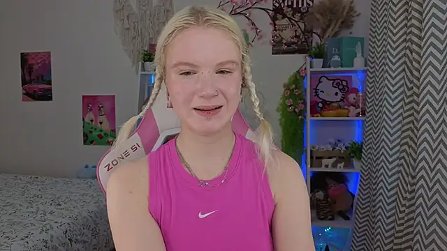 Mia WaterFall online show from 05-11-26, 03:19
