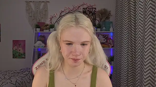 Mia WaterFall online show from 05-29-26, 03:23