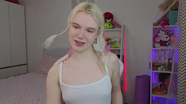 Mia WaterFall online show from 04-07-26, 03:30