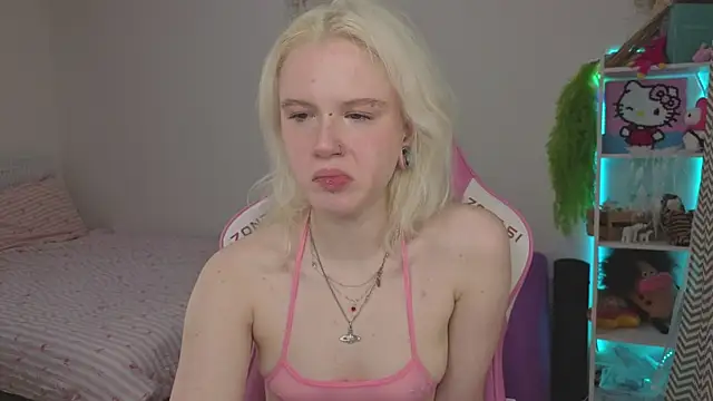 Mia WaterFall online show from 04-16-26, 03:29