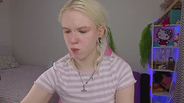 Mia WaterFall online show from 04-26-26, 03:37
