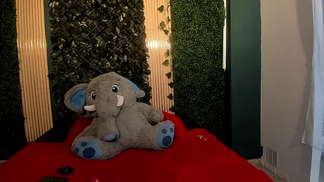 IvyyEmerald online show from 03-06-26, 01:06