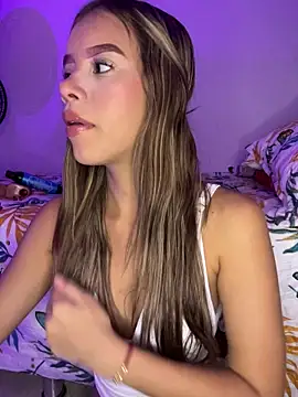 BellaMoon  online show from 03-15-26, 12:17