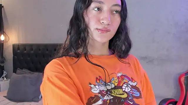 Snapshot of isabella_nowa chatting on 04-18-26, 11:34 isabella nowa online show from 04-18-26, 11:34