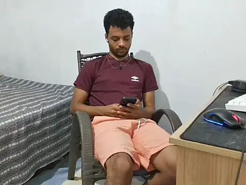 Snapshot of Eton- chatting on 07-18-26, 05:05 Eton- online show from 07-18-26, 05:05