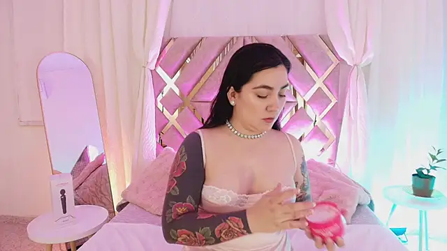 KathiaJenner online show from 03-26-26, 11:41