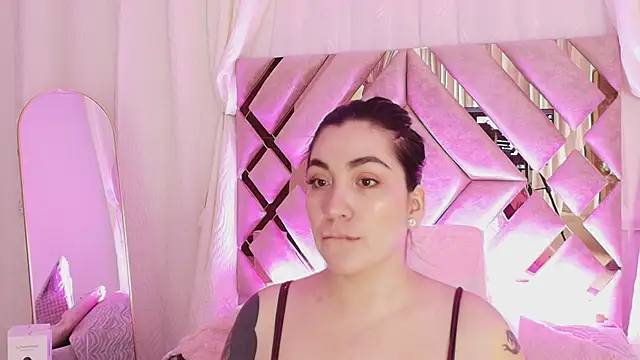 KathiaJenner online show from 04-19-26, 10:38