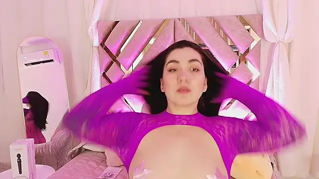 KathiaJenner online show from 04-13-26, 02:59