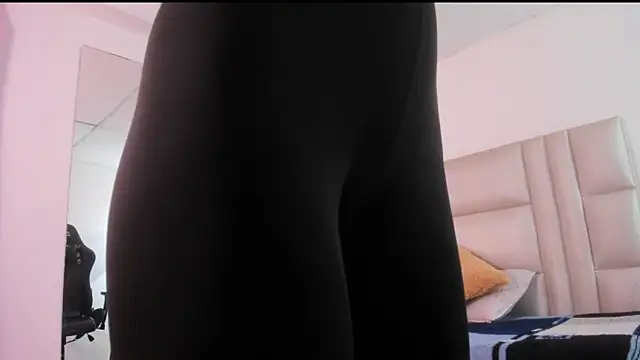 emily  mcqueen online show from 04-30-26, 01:23