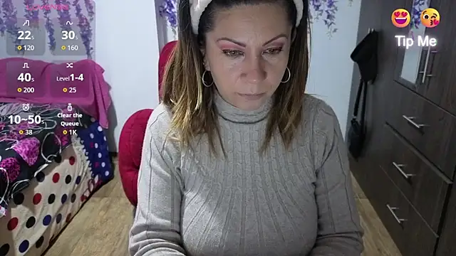 Snapshot of xxxMilexxx chatting on 02-04-26, 11:05 xxxMilexxx online show from 02-04-26, 11:05