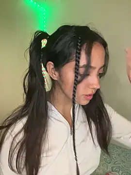 laraa rous online show from 03-17-26, 02:36