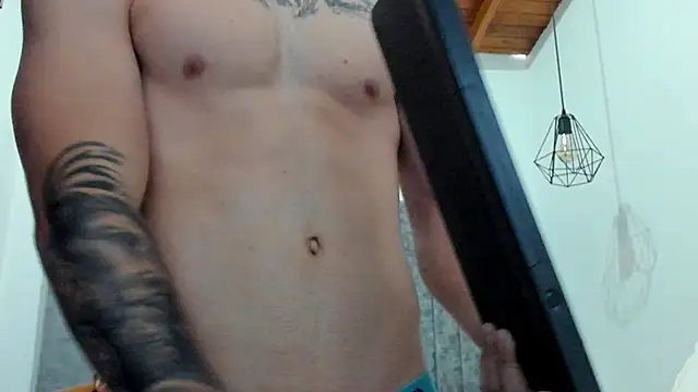 Snapshot of Calvin_Hunter chatting on 02-07-26, 04:04 Calvin Hunter online show from 02-07-26, 04:04