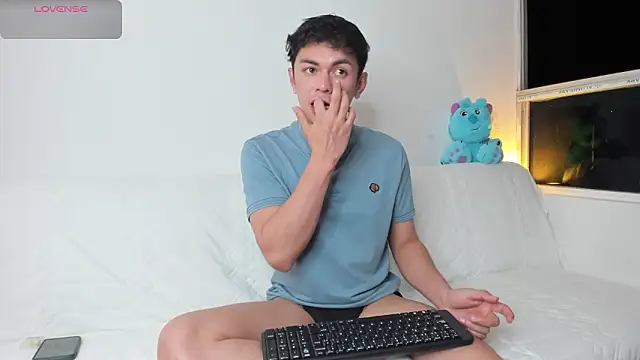 Caydensmit online show from 03-08-26, 04:27