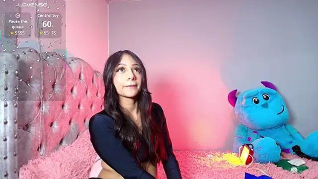 Snapshot of melina_hernandezz chatting on 03-03-26, 02:40 melina hernandezz online show from 03-03-26, 02:40