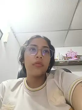 Snapshot of cristal_adams11 chatting on 07-08-26, 03:51 cristal adams11 online show from 07-08-26, 03:51
