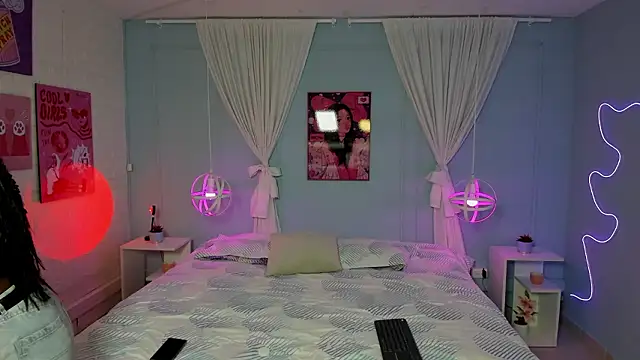 Snapshot of naomi_campell chatting on 02-04-26, 07:20 naomi campell online show from 02-04-26, 07:20