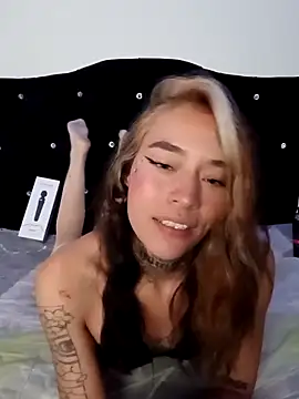 Snapshot of kataleya_23 chatting on 02-10-26, 03:55 kataleya 23 online show from 02-10-26, 03:55