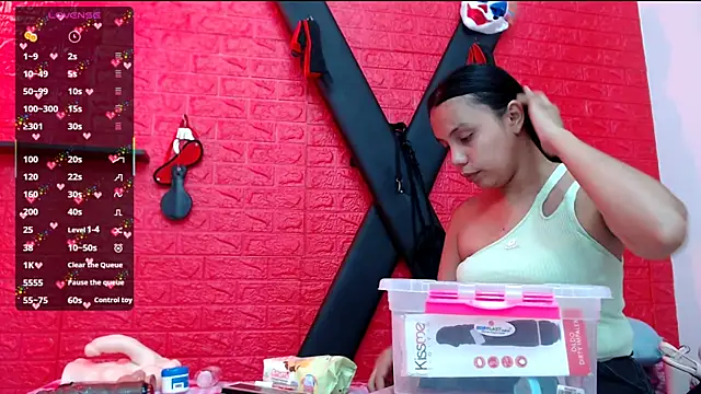 juliette18rose online show from 03-04-26, 08:27