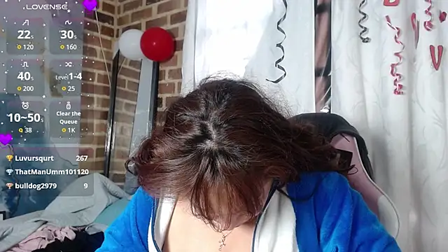 Snapshot of HannaRose- chatting on 02-15-26, 11:31 HannaRose- online show from 02-15-26, 11:31