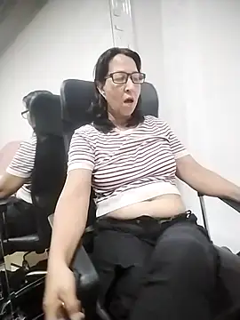 RosseLaure online show from 02-12-26, 01:05