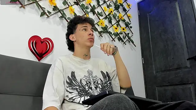 Maxxx bigcockx online show from 02-18-26, 01:14