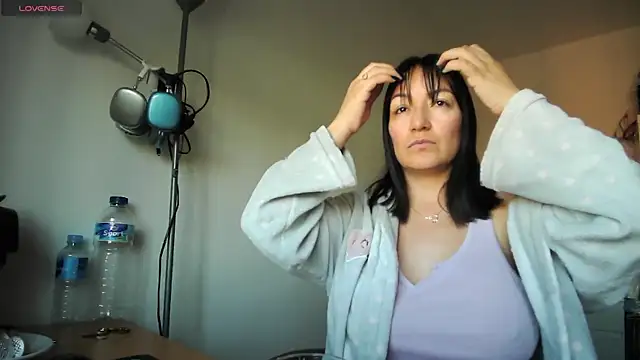 Yulian Milf online show from 04-10-26, 06:53