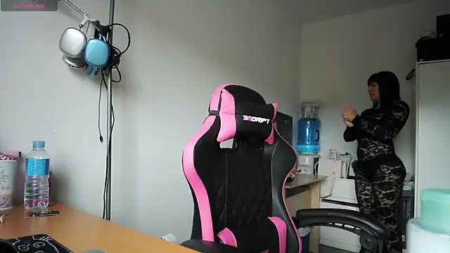 Yulian Milf online show from 03-29-26, 11:56