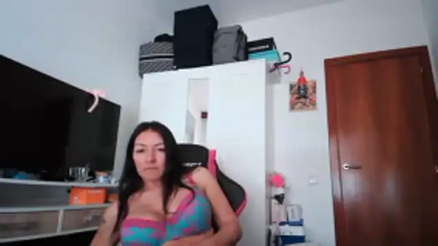 Yulian Milf online show from 02-11-26, 02:06