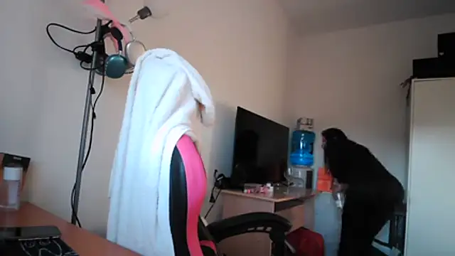 Yulian Milf online show from 02-26-26, 04:51