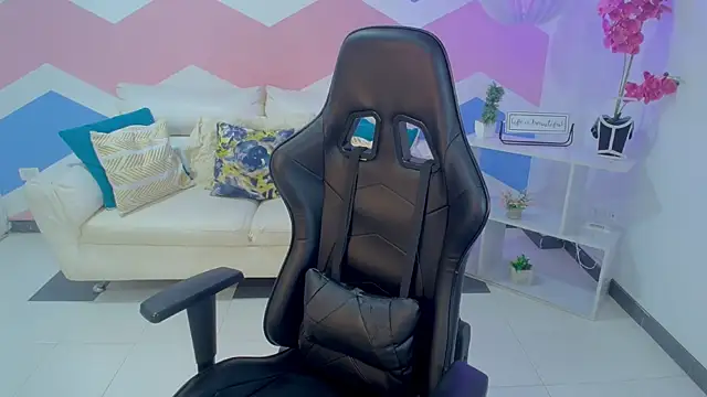 mayli marie online show from 03-31-26, 10:56