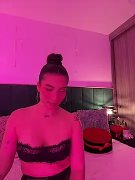 Snapshot of IrinaBlanc chatting on 07-20-26, 10:45 IrinaBlanc online show from 07-20-26, 10:45