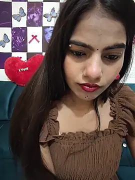 Snapshot of Alisha_Babyy chatting on 06-20-26, 03:44 Alisha Babyy online show from 06-20-26, 03:44