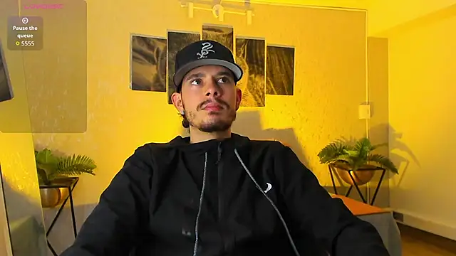 Nils saintt online show from 02-12-26, 03:17