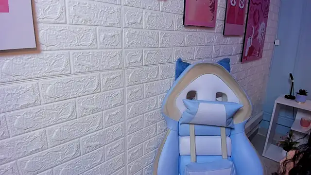 Dany Moon  online show from 03-17-26, 03:42