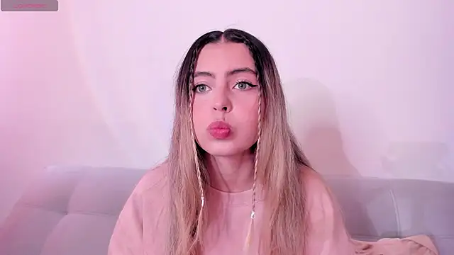 Snapshot of Fernanda_aaaa chatting on 02-24-26, 01:23 Fernanda aaaa online show from 02-24-26, 01:23