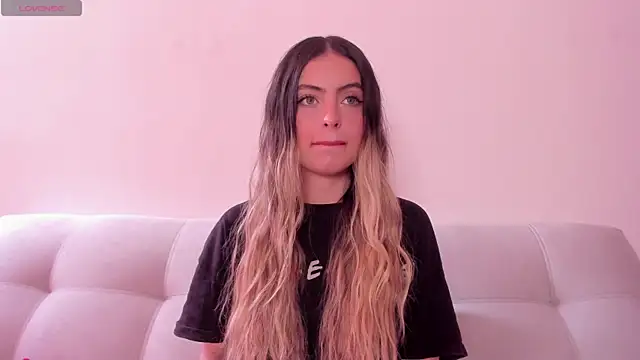 Fernanda aaaa online show from 07-17-26, 03:53