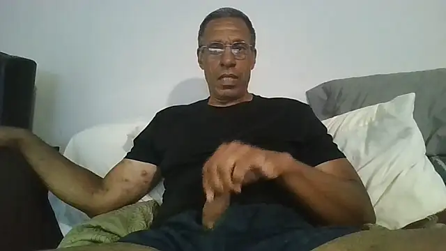 swimmer2496 online show from 06-21-26, 04:35
