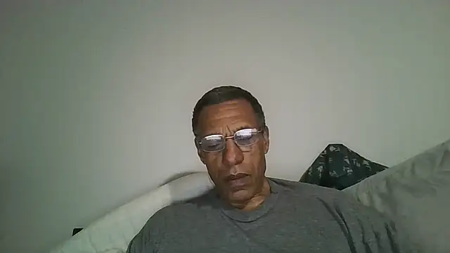 swimmer2496 online show from 04-23-26, 01:34