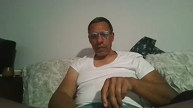 swimmer2496 online show from 02-18-26, 08:11