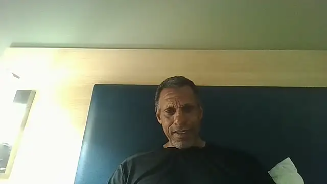 swimmer2496 online show from 06-28-26, 09:26
