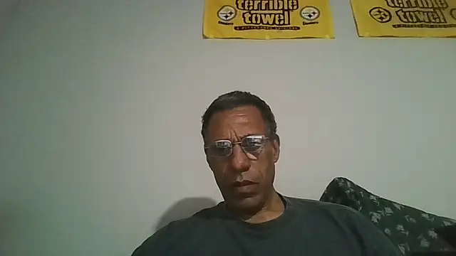 swimmer2496 online show from 05-04-26, 04:49