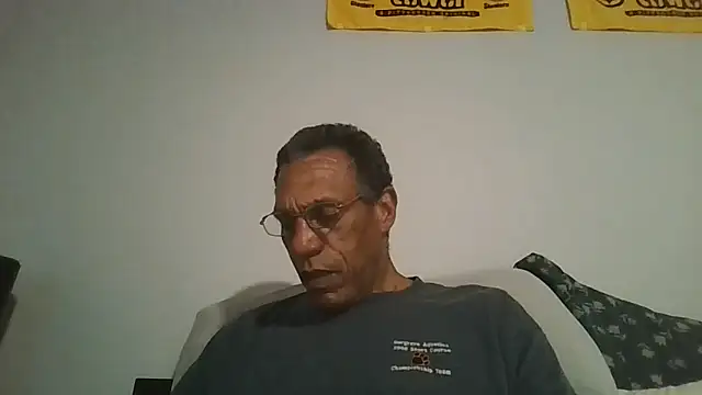 swimmer2496 online show from 05-09-26, 01:20