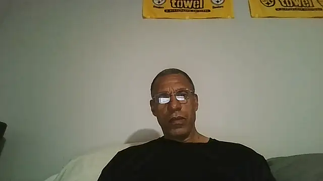 swimmer2496 online show from 06-08-26, 03:18
