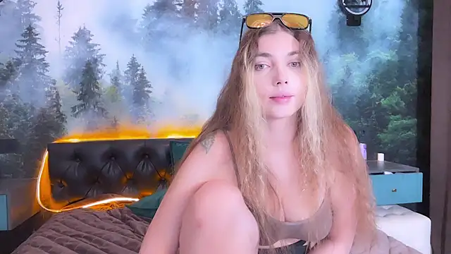 Eva StarXXXX online show from 10-16-25, 03:59
