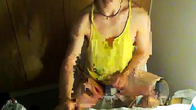 Snapshot of gymfitguy chatting on 04-04-26, 12:39 gymfitguy online show from 04-04-26, 12:39