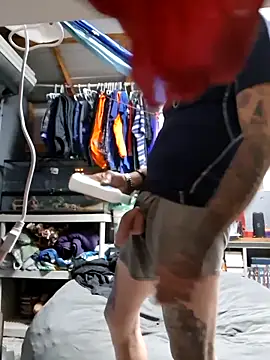 Snapshot of Slick69j chatting on 02-05-26, 09:27 Slick69j online show from 02-05-26, 09:27