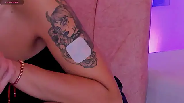 PAMELA BRANZ online show from 02-12-26, 11:54